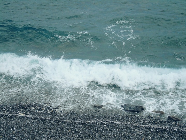 waves don't lie