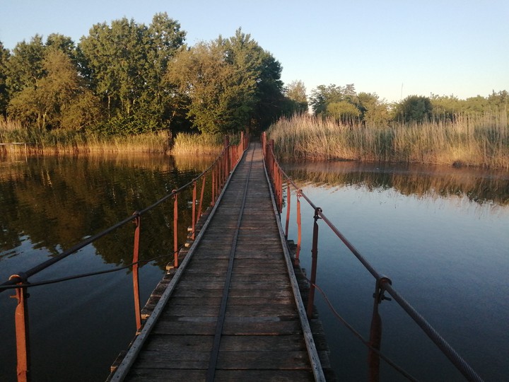 мост