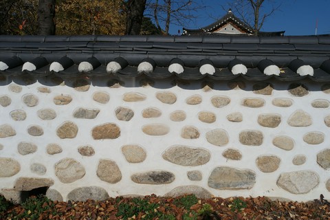 not just only wall. It's korean wall.