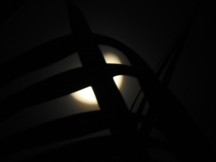 raw.. leaf nd moon