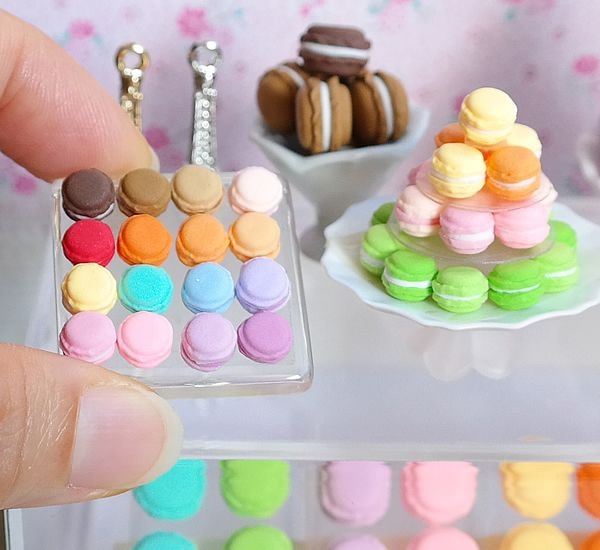 miniture macaron