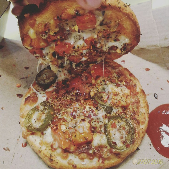 Burger or pizza
