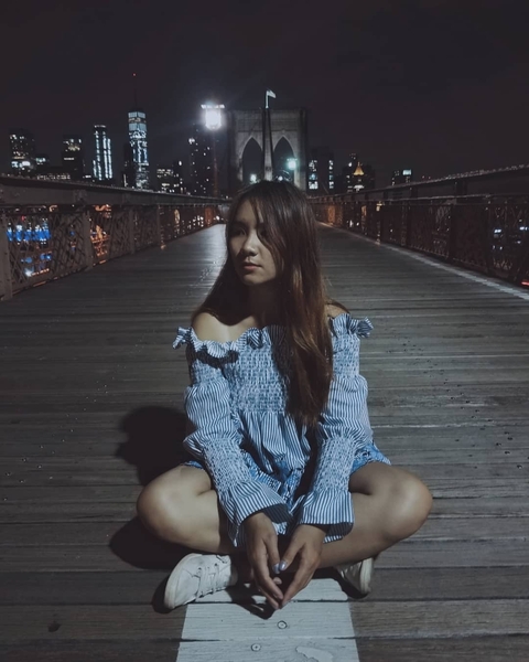 Brooklyn Bridge at night