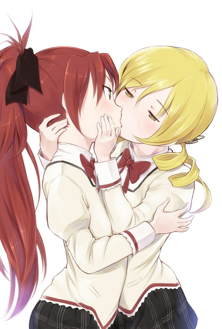 sakura kyouko & tomoe mami