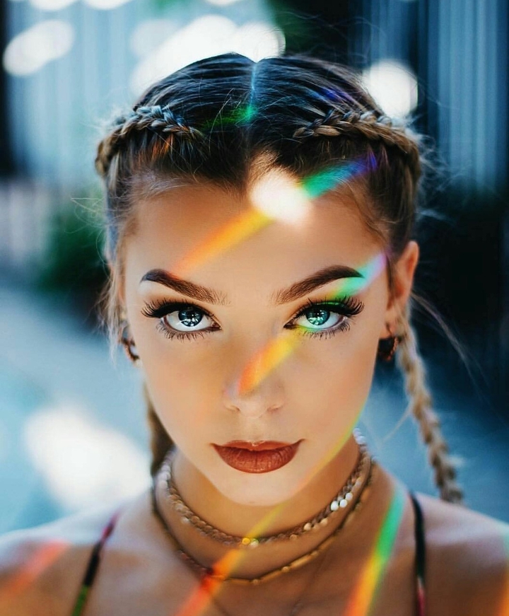 u