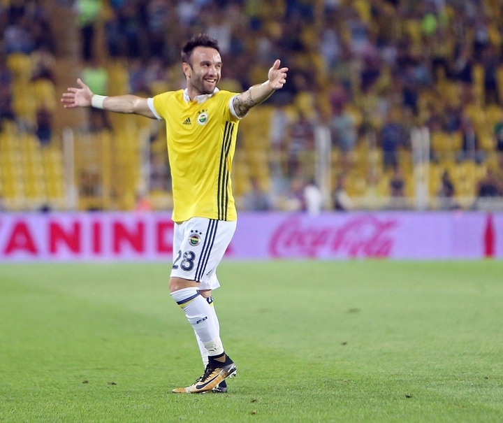FenerBahçe. Valbuena