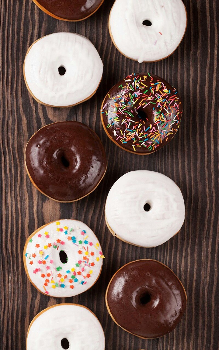 chocolate sprinkles, chocolate ,custard, sugar ummmmmmm