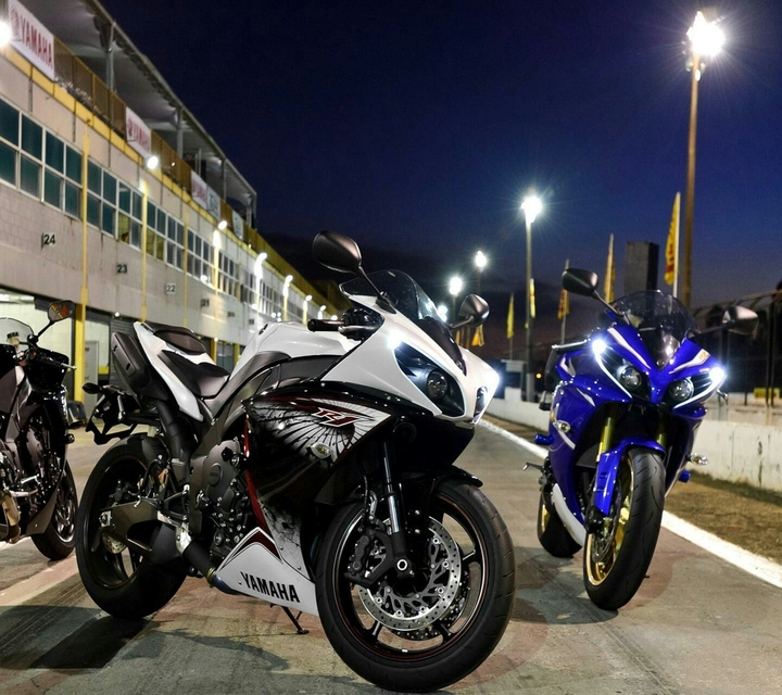 yamaha r1
