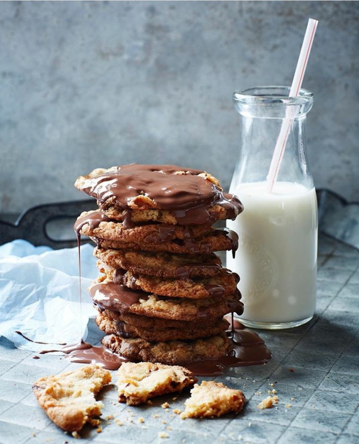 chocolate cookie
