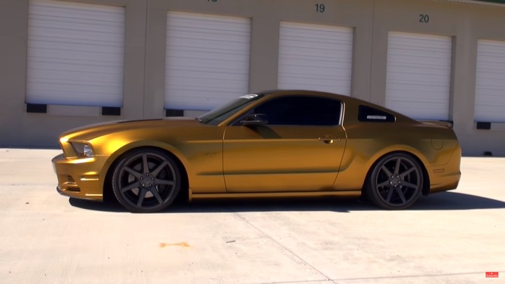 ford mustang gold mate
