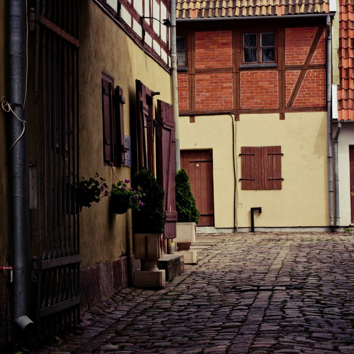Side-street