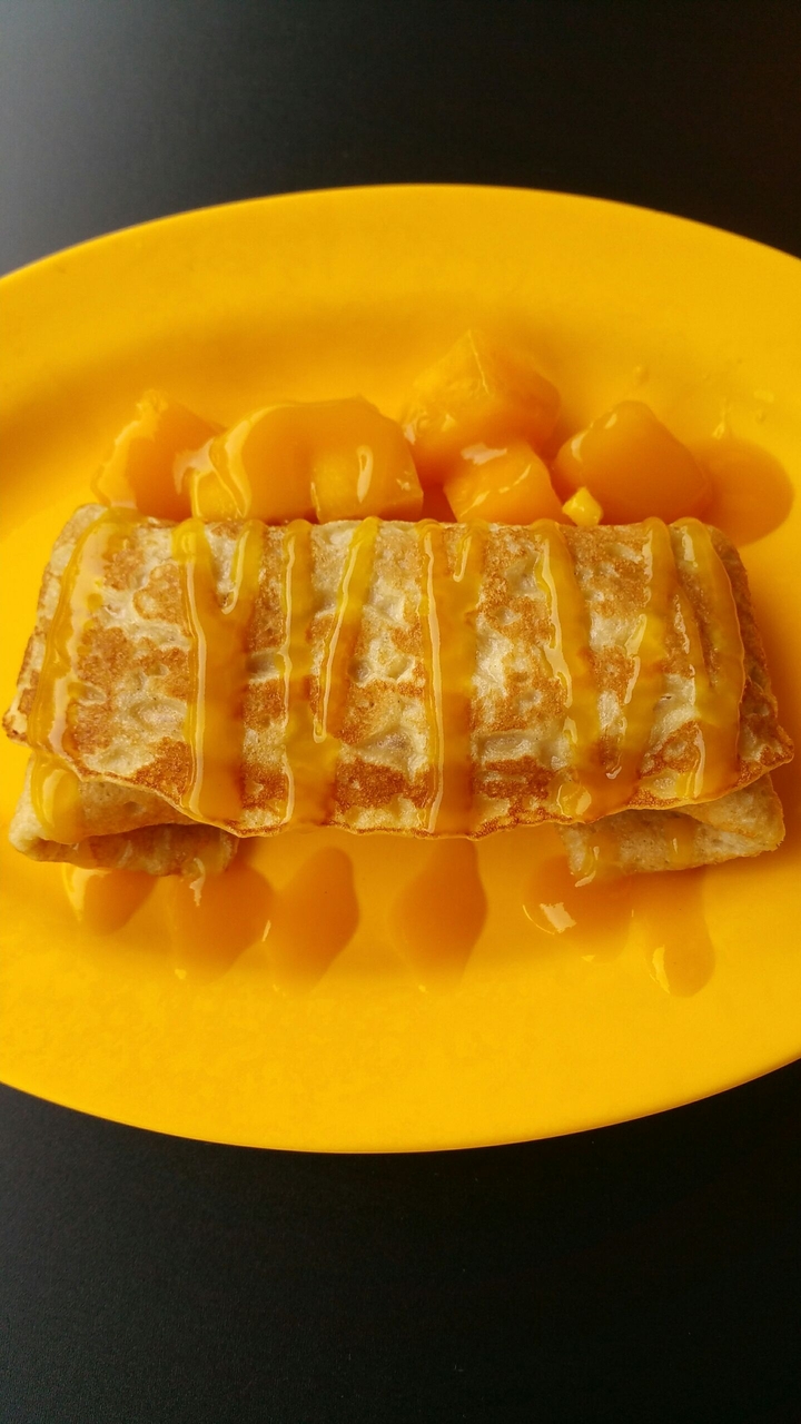Mango Crepe