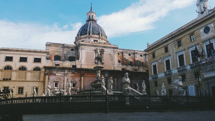 Piazza della vergogna