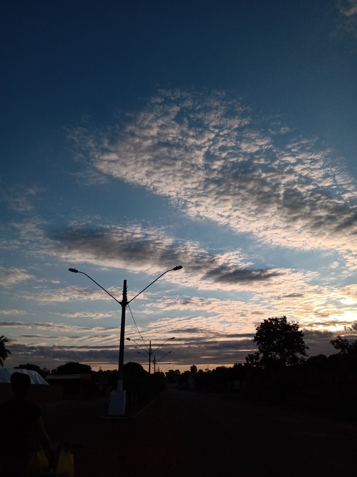 Que nuvens em?