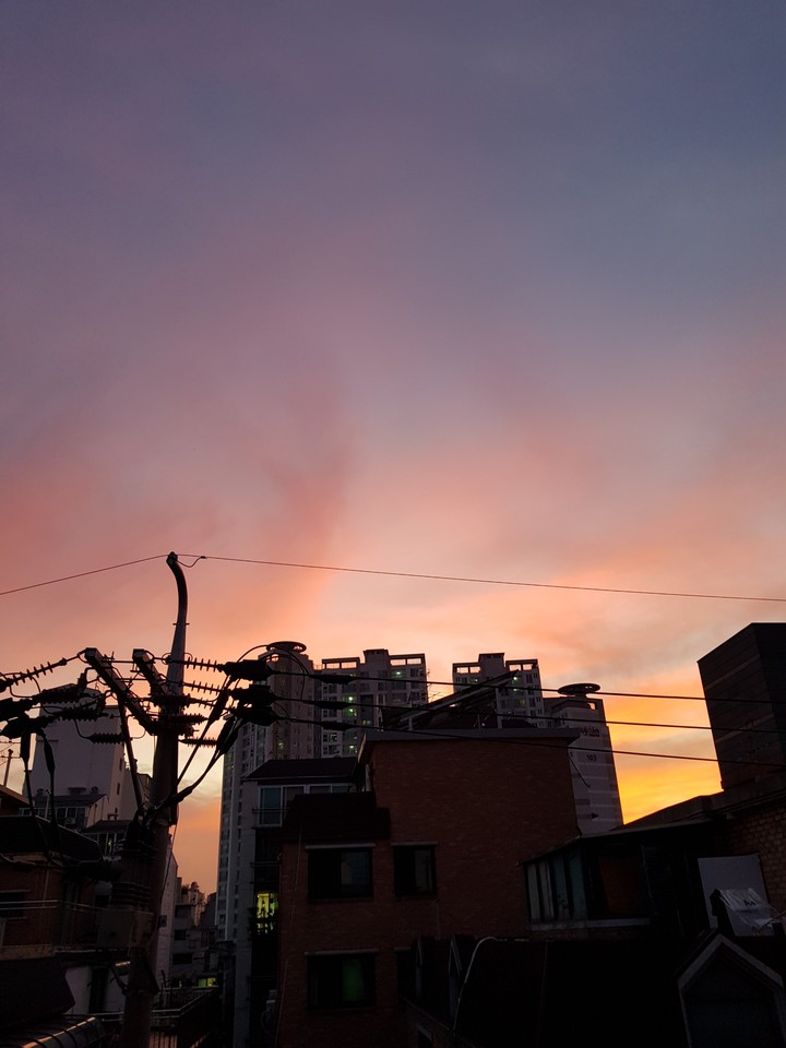 Late sunset of bedtown in Seoul