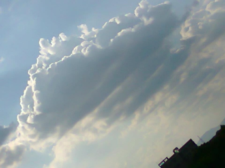 arrow shaped cloud