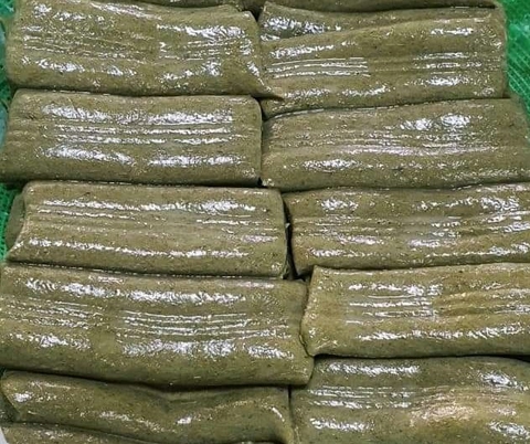 rice cake flavored with mugwort