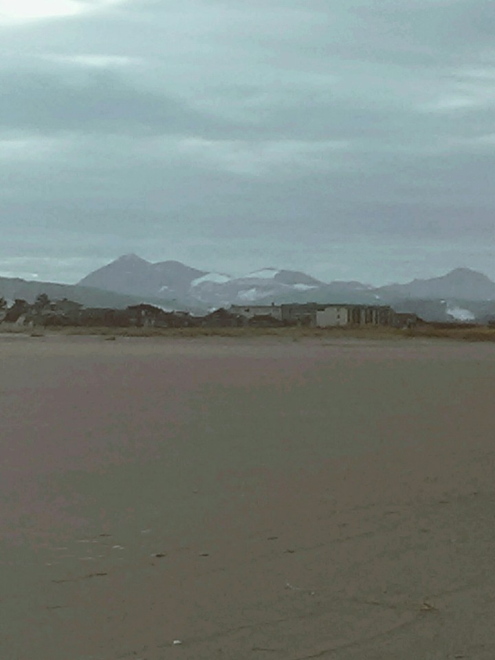 beach mountains