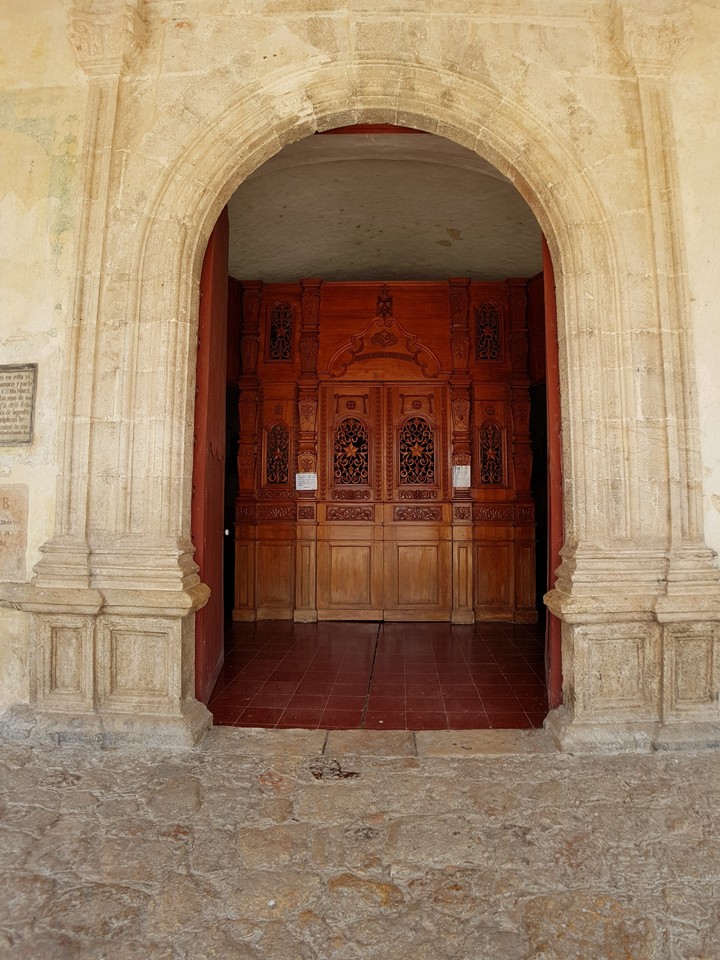 Entrada Convento de San Antonio de Padua en Izamal