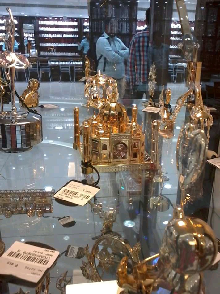 jewelry shop