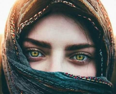 عيون المها  eyes