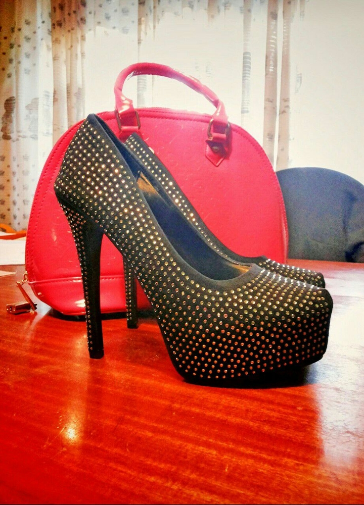 high heeled
