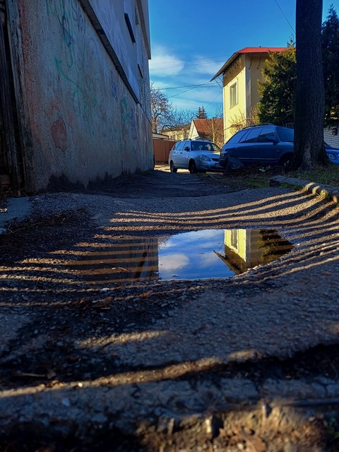 tapety manhole, shadow