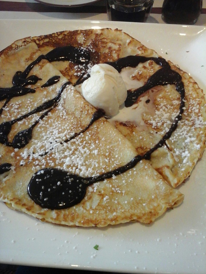 pancake with ice cream and chocolate