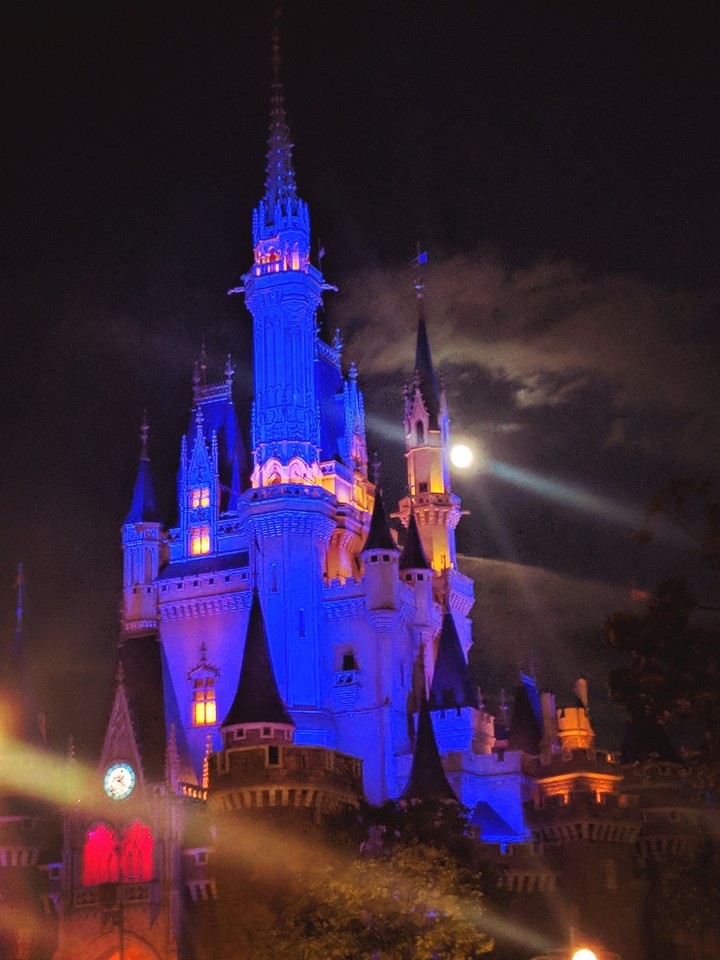 Castle&Moon