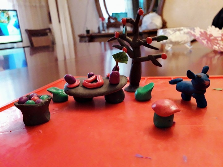 toys