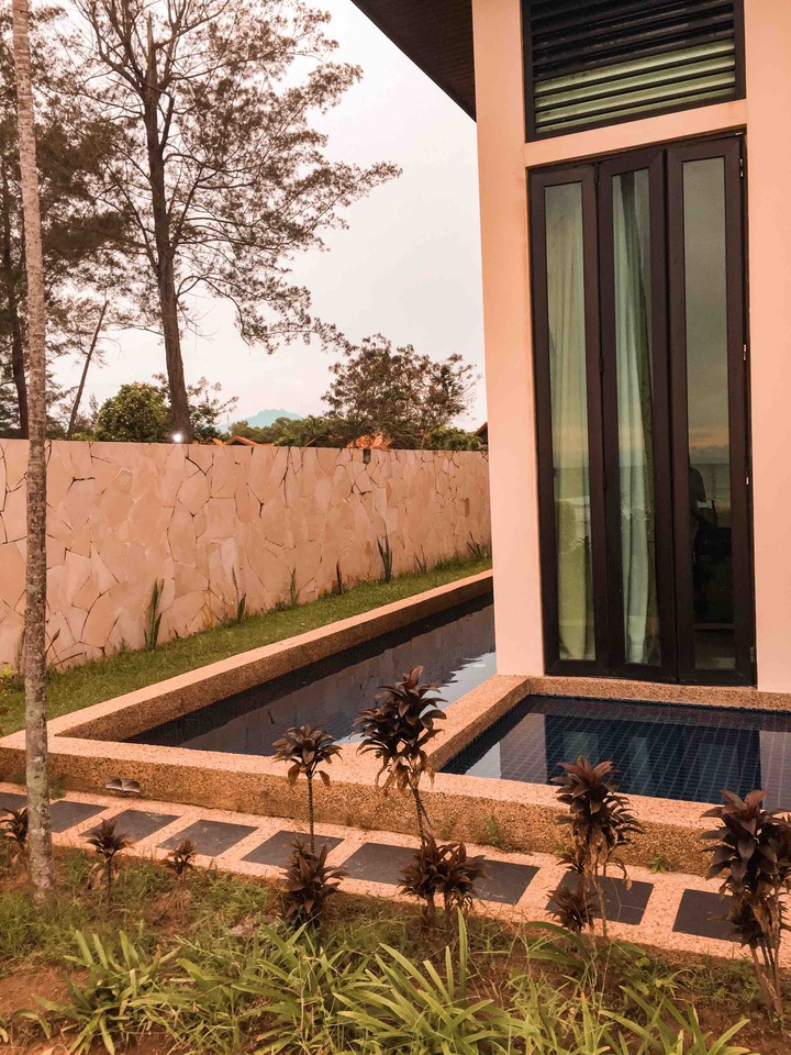 beach homestay