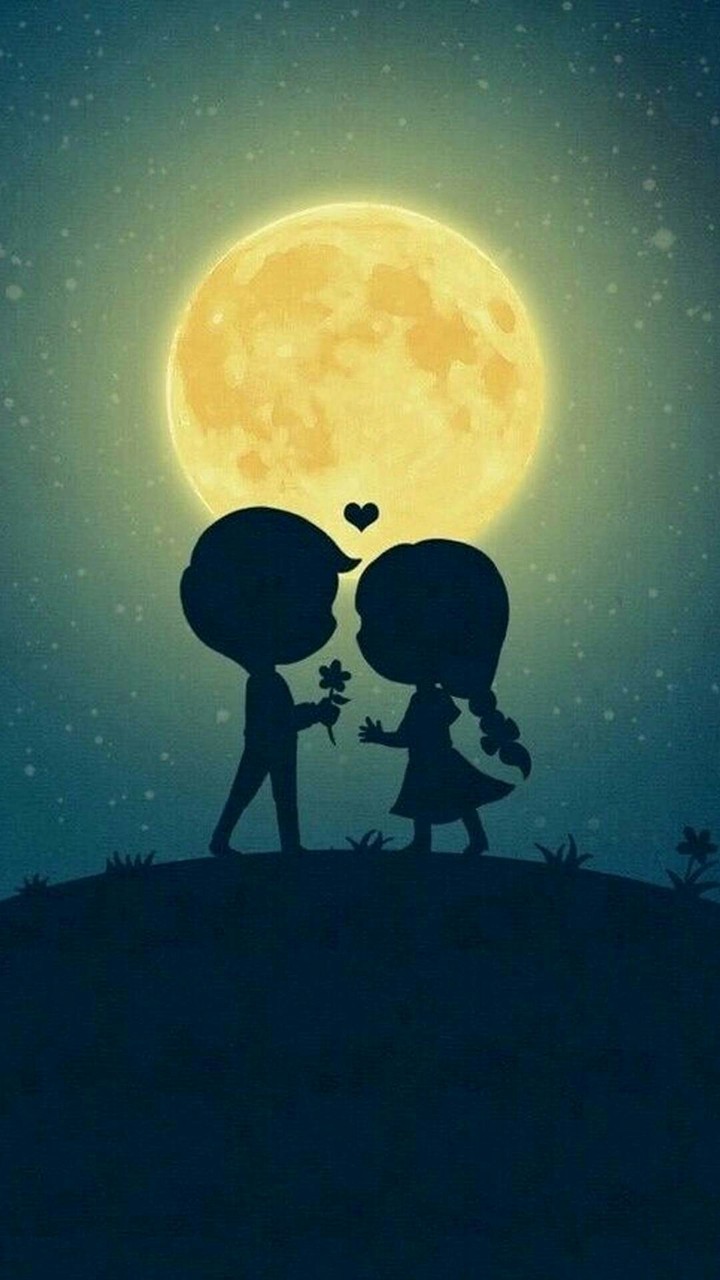 huge moon couple