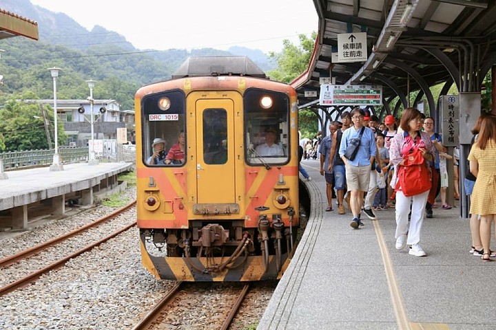 train station