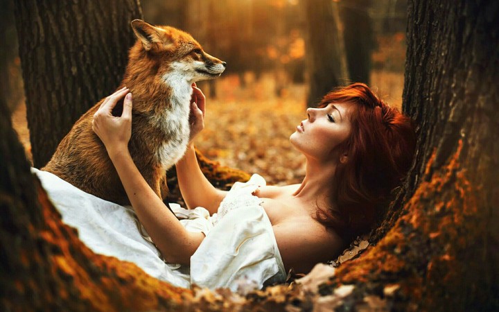 Woman Wallpaper