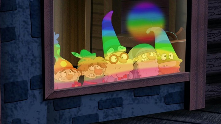 5 Dwarfs look a rainbow Moon