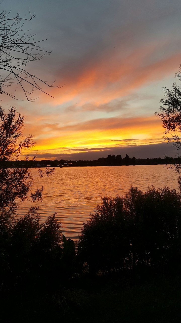 Willen Lake Sunset - Milton Keynes