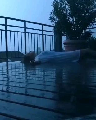 I love the Rain.