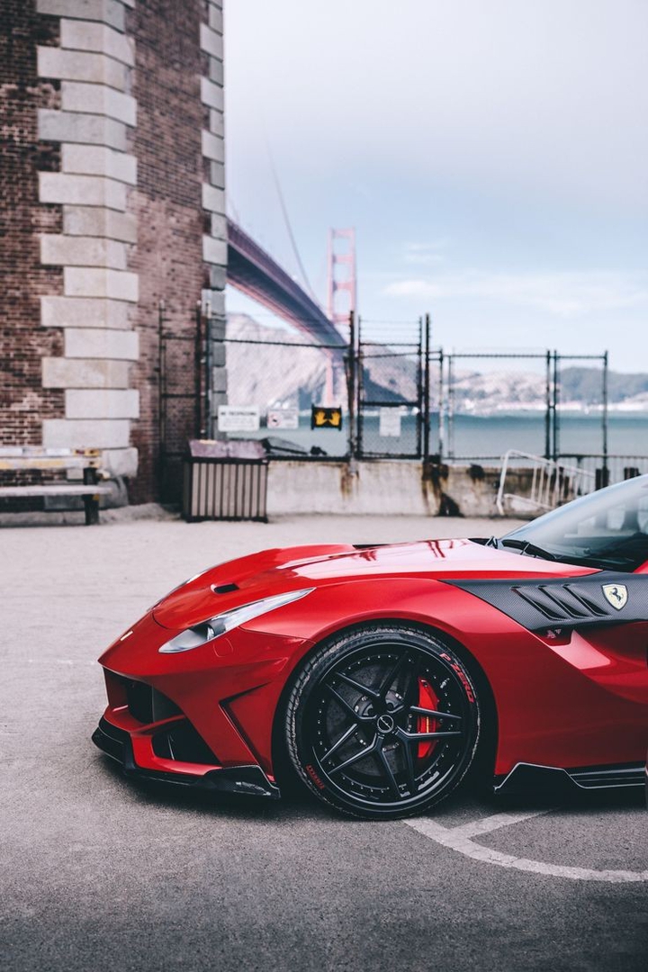 Ferrari lovers