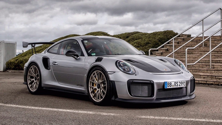 Porsche_GT2RS