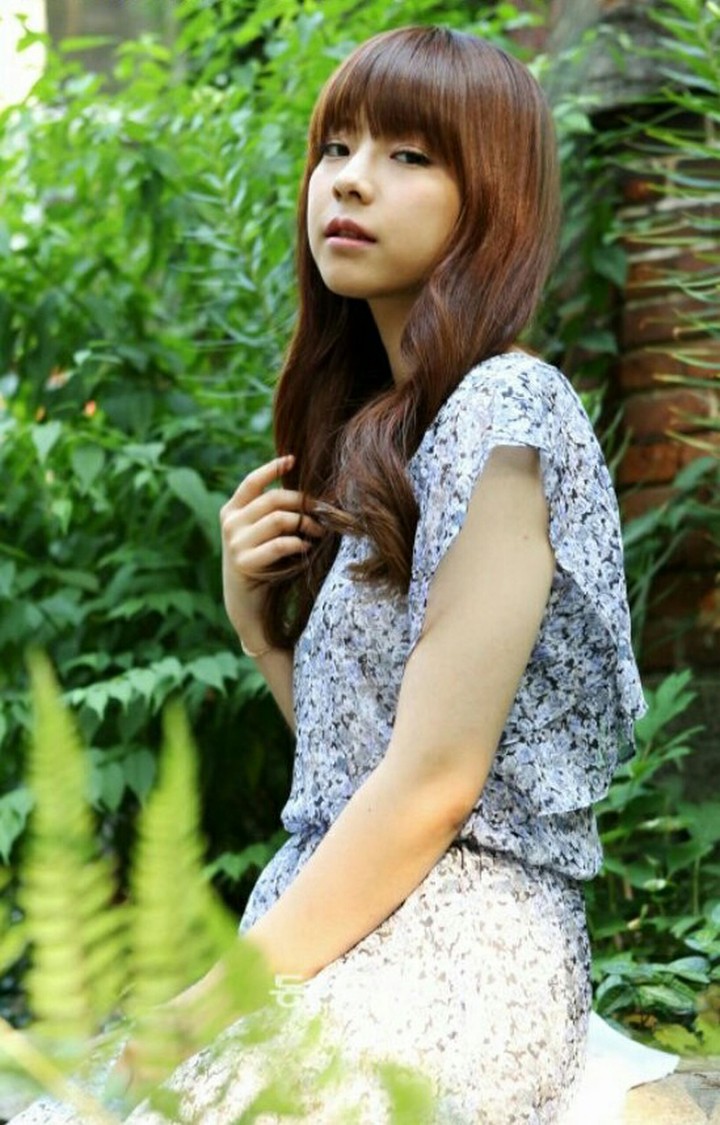 Korea singer-songwriter Juniel Photo