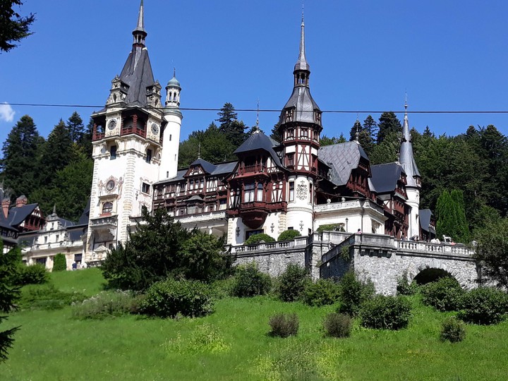 sinaia castle