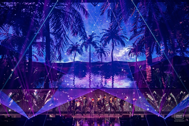 EXO