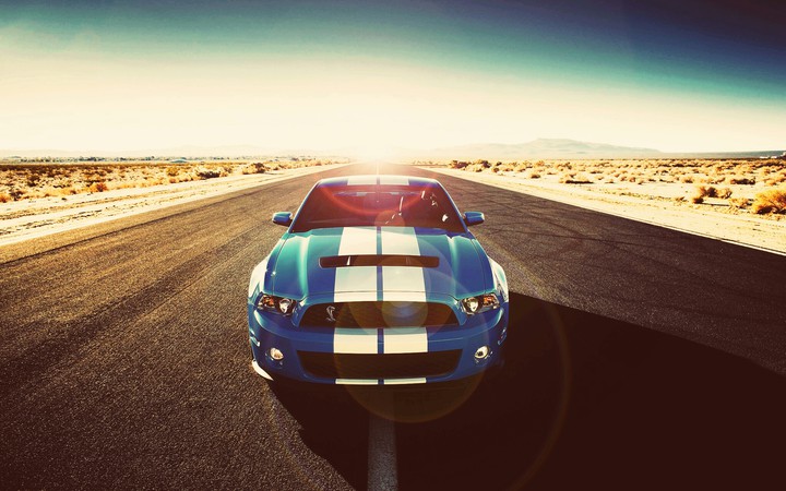 mustan