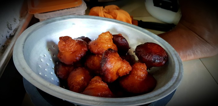 Konda Kawum ( Oil Cake )