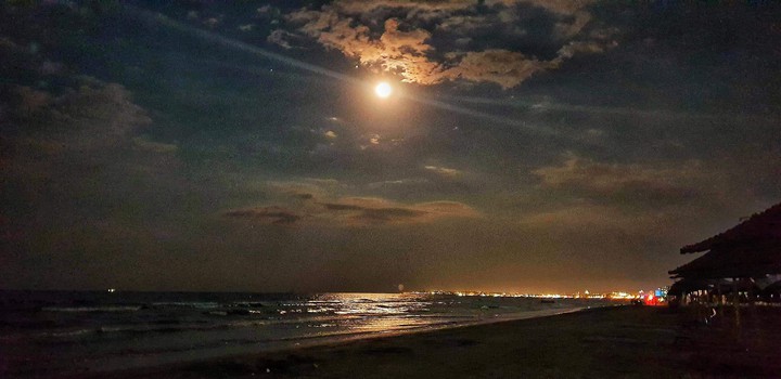 #fullmoon