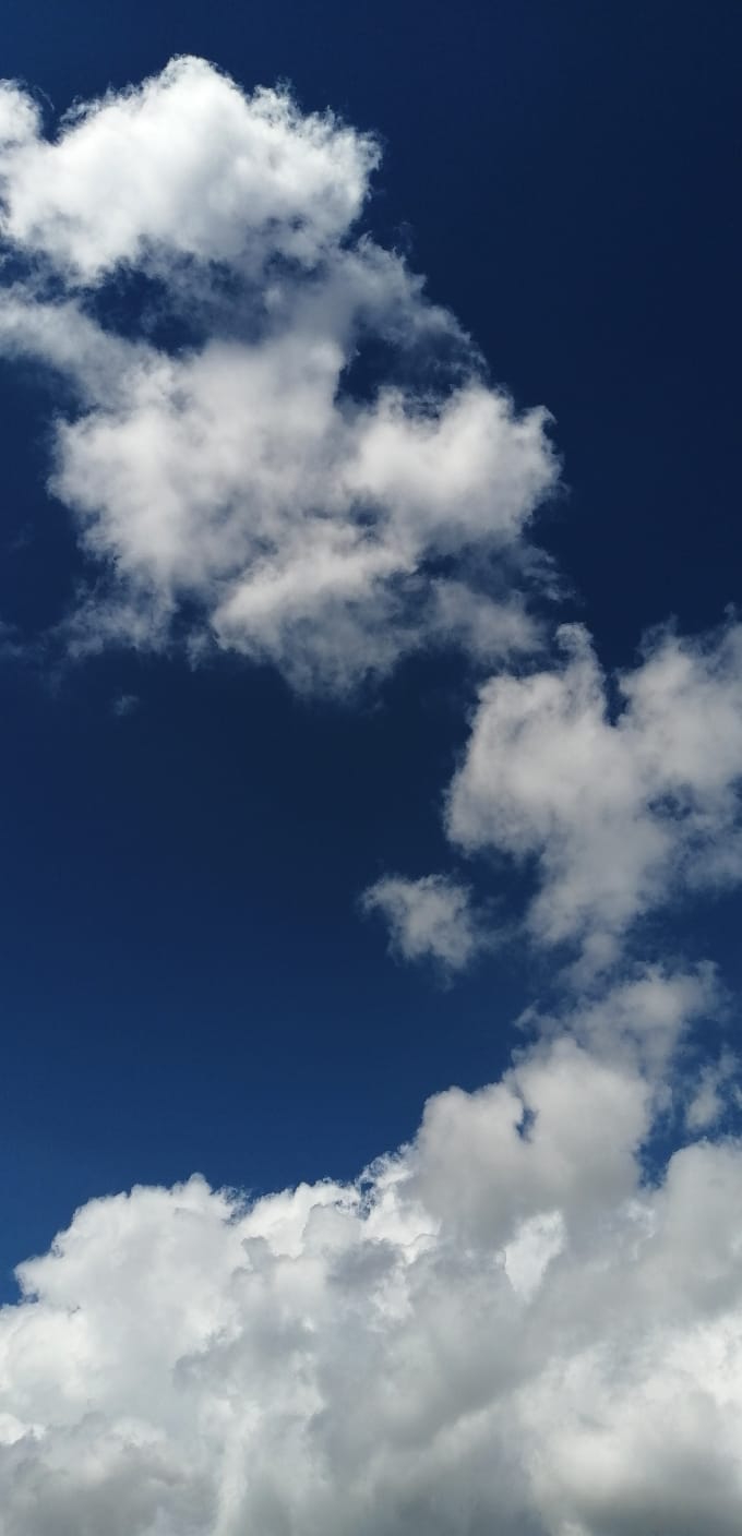 Blue_sky_cloud