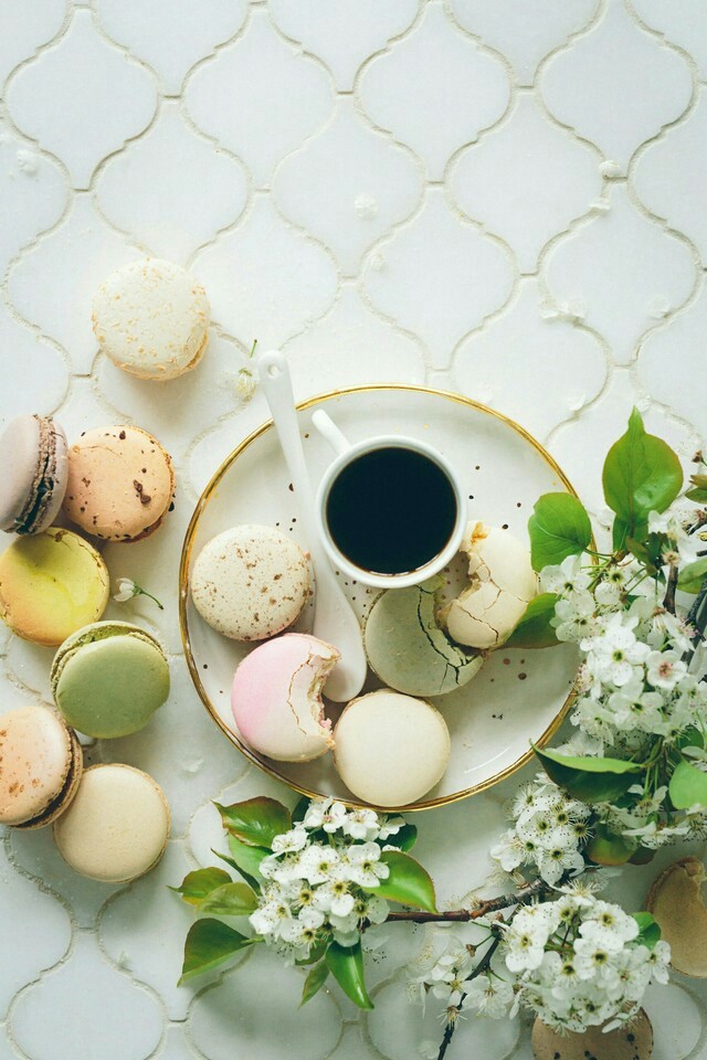 Keep Calm & Eat Macaroons
