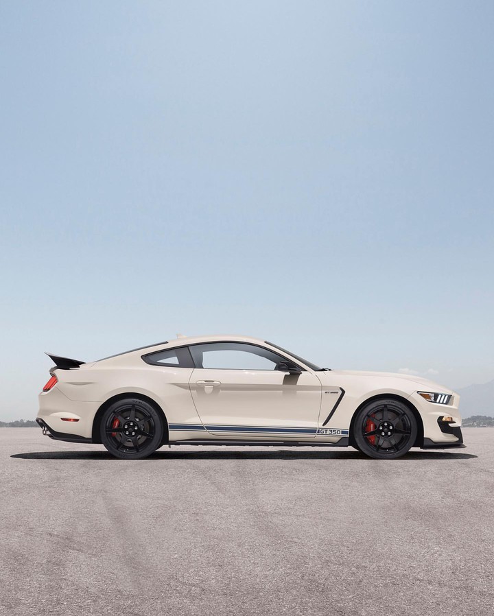 Ford Mustang Shelby GT350 Heritage Edition 2020