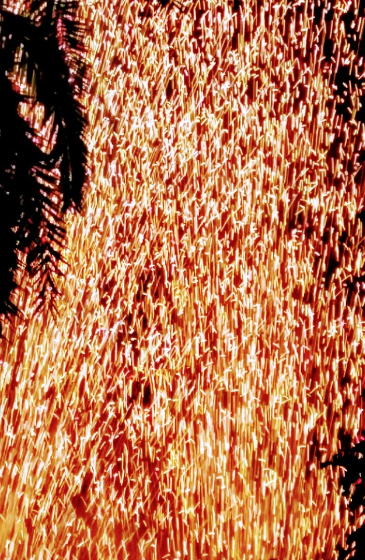 Fire cracker