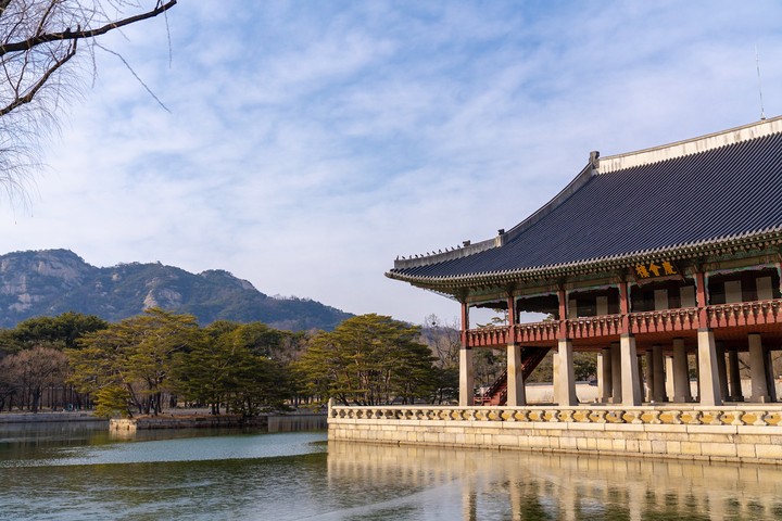 Gyeongbok Palace Gyeonghoeru